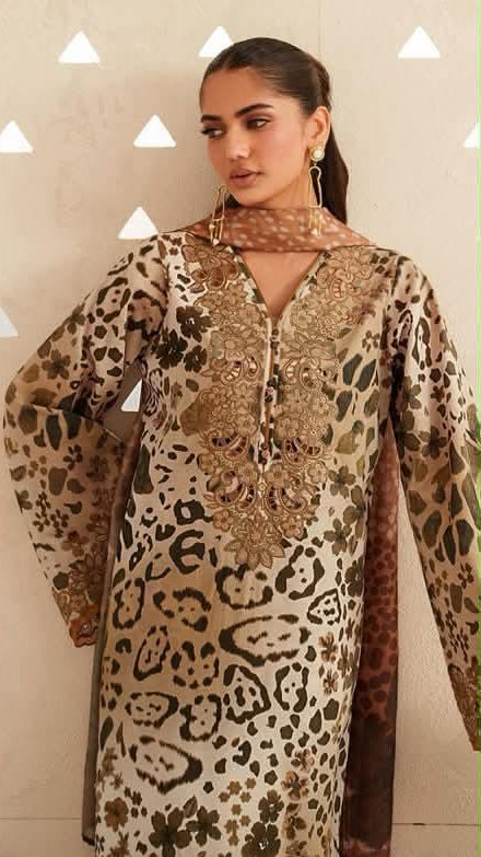 3PC (Unstitched) Embroidered Lawn Suit